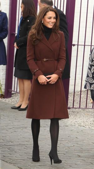 Pictures of Kate Middleton - kate middleton pregnancy style coat.jpg